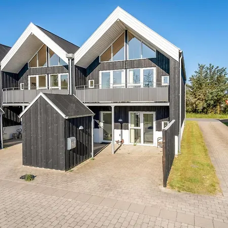 Flugha - 600m From The Sea In Nw Jutland By Interhome * Lokken
